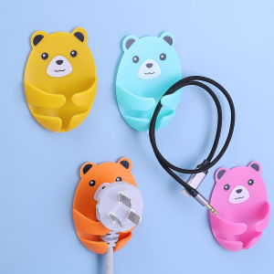 ตะขอหรือแขวนปลั๊กรูปตัวการ์ตูนน่ารักรูปหมี สำหรับบ้านห้องนอนห้องครัว อเนกประสงค์แบบพกพาติดผนังด้วยตนเองกระเป๋าเก็บบัตรกาวในตัว