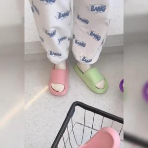 Tsion สีพื้นละมุนๆ งานดี ราคาดี นิ่มดีมากๆฮิตมาก รองเท้าแตะแบบสวม ใส่ได้ทั้งในและนอกบ้าน สีพื้น มี 5 สี จุกๆ