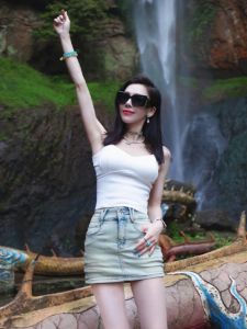 เสื้อกั๊กสายเดี่ยวสไตล์อเมริกันสำหรับผู้หญิงในช่วงฤดูร้อน พร้อมแผ่นเสริมหน้าอก เสื้อชั้นในแบบมีโครง เสื้อโยคะ เสื้อคลุมหลวมๆ แบบมีโครง