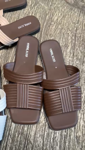 Sandal Jelly Wanita Terbaru Model Selop Karet Cewek Kekinian Flat Slip On HYS 502-k6 Jelly Import