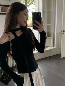 Black Knitted Long Sleeve Shoulder Bared Womens Sweater Spring Design Slimming Korean Style Commute Pure Color Fashionable Girl