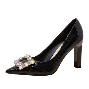 รองเท้าส้นสูงหนังแท้สีขาวสไตล์ฝรั่งเศสสำหรับผู้หญิง ฤดูใบไม้ผลิและฤดูใบไม้ร่วง รองเท้าส้นเดี่ยวสีขาว ทรงหัวแหลม ด้านบนทำจากหนัง