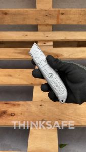 Dao rọc tiện dụng Wadfow WSK6661 dài 150mm tự động khóa thân hợp kim nhôm kèm lưỡi SK5 kích thước 19x61mm - Thinksafe