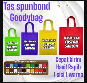 Tas spunbond custom sablon ukuran P"30 T"40 L 10 cocok untuk buat isi sembako souvernir hampers dan lainnya harga 50 pcs