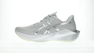 ASICS Men NOVABLAST 6 PLATINUM Running Shoes in Platinum/Glow Green
