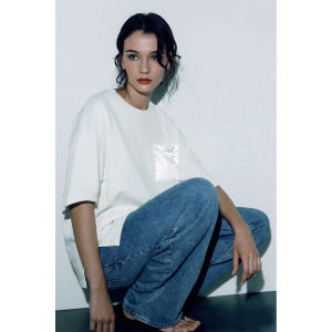 AMII | Artistic Paper Fold Rose Pattern Satin Decorated Split T-Shirt