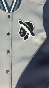 Handuk One Piece Hitam & Putih Bordir: Keunggulan & Cara Menggunakannya