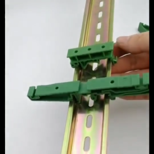 ขายึดเทอมินอล อุปกรณ์ไฟฟ้า /คลิปยึดอุปกรณ์ไฟฟ้า ติดราง DIN C45 สีเขียว ((จัดส่งเร็วมาก))