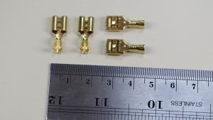 20 Pcs Terminal Cewe Besar Garis 6.3mm Skun Cewe Besar Garis