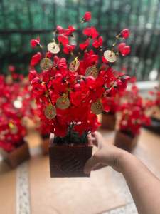 bunga hiasan imlek bunga meja sakura rangkai koin gold  buat dekorasi imlek