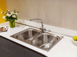 Chậu rửa bát Malloca MS1001NEW inox cao cấp chế tạo bán thủ công thiết kế 2 hố kích thước 776mm