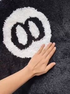Karpet Bulu Rasfur Motif Bola Billiard Nomor 8 Black Eight Ball Alas Lantai Ruang Tamu Tidur 60cm 80cm