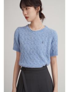 เสื้อถักลายปักสไตล์คลาสสิกสำหรับผู้หญิง แขนสั้น ทรงสลิมฟิต เสื้อเชิ้ตแขนสั้น ฤดูใบไม้ผลิและฤดูร้อน เสื้อผ้าทำงาน