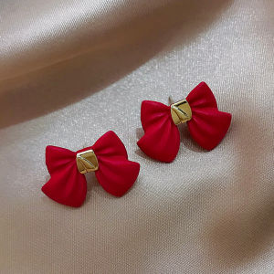 Fashionable Pearl Fur Butterfly Knot Earrings for New Year Womens Fashion Jewelry Fresh out New Style Red Ear Studs 2025