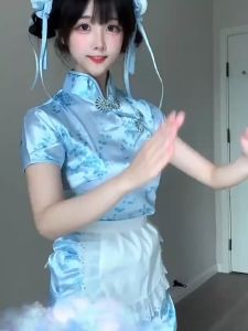 CGP02 🧧 กี่เพ้าผ่าข้าง SET 3 ชิ้น แถมผ้ากันเปื้อน+ถุงน่อง พร้อมส่งจากไทย ชุดกี่เพ้าแบบเซ็กซี่น่ารัก