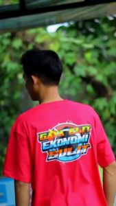 KAOS SABLON GAYA ELIT EKONOMI SULIT COTTTON COMBED 24S (BAHAN LEBIH TEBAL) DAYA SERAP KERINGAT TINGGI NYAMAN DI PAKAI