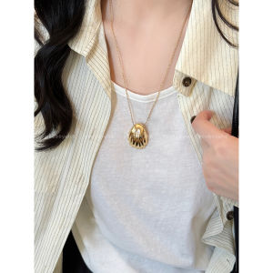Elegant Long Titanium Steel Shell Pendant Necklace Womens Luxury Minimalist Design Fashionable Sweater Chain Accessory