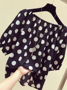 เสื้อเชิ้ตผ้าชีฟองทรงหลวมแขนสั้นฤดูร้อนปี 2025 สำหรับผู้หญิง คอวีลายจุด ปกปิดหน้าท้อง เสื้อคลุมกันหนาวแบบลำลอง