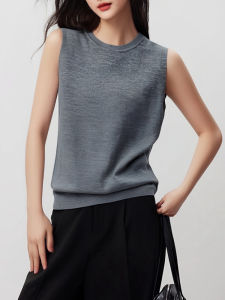 100% Wool Spun Yangzhou Yarn round Neck Vest Precision Spinning Soft Woolen Vest Comfortable Fit Fashionable Commute Style