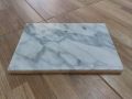 หินอ่อนไวท์คาราร่า (White Carrara Marble) นับเป็นหินอ่อนที่มีความคลาสสิค จากเมืองคาราร่า ประเทศอิตาลี ด้วยเนื้อหินสีขาวและเทาอ่อน ขนาด20×30cm.. 