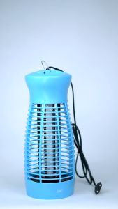 Đèn diệt muỗi Comet CM069 công suất 6W vỏ đèn bằng nhựa ABS cao cấp - Hàng chính hãng