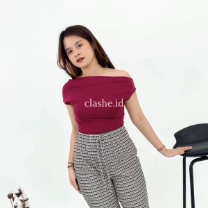 Melia Sabrina Crop Top Rayon Spandex Basic OOTD by Clashe