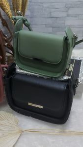 Tas Wanita Slingbag / Tas Selempang / Tas Bahu Kekinian