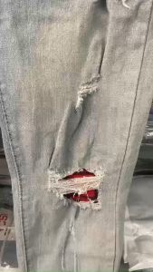 quần bò jean nam dài xanh rách gối vá vải đỏ đep mẫu mới hotvải jean dày dặn co giãn tốt