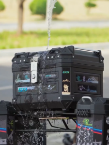 กล่องเก็บของท้ายรถมอเตอร์ไซค์ กล่องท้ายรถมอเตอร์ไซค์ กล่องเก็บของ 26L/28L/32Lไม่สามารถทำลายได้ แตกหักได้ เครื่องมือติดตั้ง