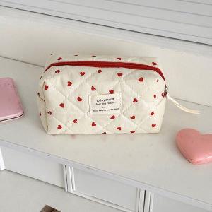 EELHOE | Ins Fresh Red Heart Quilted Cosmetic Bag Fashion Large-Capacity Toiletry Storage Bag Portable Travel Makeup Bag Handbag