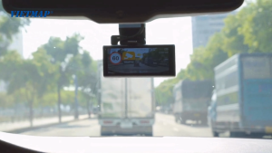 Camera hành trình Vietmap Speedmap M2 luôn hiển thị tốc độ giới hạn trên đường cảnh báo giao thôngmàn hình cảm ứng IPS 4 inch xem online định vị từ xa