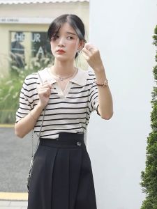 Áo len sọc ngang polo mongtoghi nữ tay ngắn dáng rộng cổ đức hàng dệt kim thời trang phong cách Hàn Quốc
