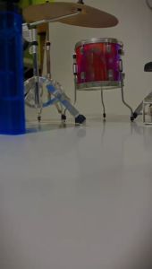 MINIATUR DRUM SET RED002 UKURAN 20X15X13 CM (Miniatur Alat Musik Pajangan Dekorasi Ruangan Rumah)