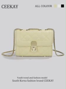 กระเป๋าสะพายข้างสะพายไหล่ผู้หญิง CE-692 หรือ "CEEKAY" - กระเป๋าสะพายข้างสะพายไหล่ผู้หญิง CE-692