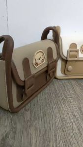 Tas Selempang Wanita Import Slingbag Cewek Ada Gantungan Tas Bahu Wanita Lucu