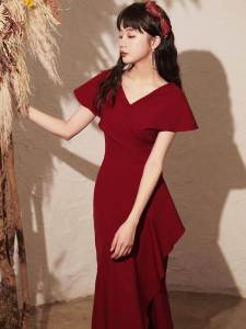Red Evening Dress Womens Zipper Banquet Host Simple Graceful College Student Art Exam Piano Performance Dress
