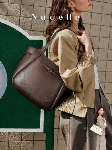 New Large Capacity Commuter Tote Bag