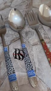 Souvenir ( isi 50 ) Sendok Garpu Bahan Stainless Motif Batik Kemasan Box Mika Rakit Sendiri