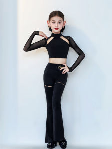 conny | Áo Dài Tay và Quần Xòe Đào Tạo Khiêu Vũ