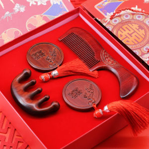Wedding Gift Box Set Wooden Comb And Mirror Massaging Bridesmaid Dowry Use Sandalwood Marriage Couple Combs Family Personal Care Tools
