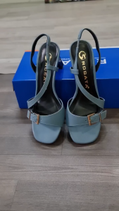 [ẢNH THẬT-FREESHIP] Sandal nữ quai chéo da lì ROSATA RO658 cao 7p - Đen Xanh - HÀNG VIỆT NAM - BKSTORE