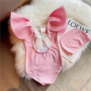 Bơi liền thân bèo vai kèm mũ bé gái