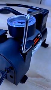 KING OTOHEROES POMPA ANGIN UDARA KOMPRESOR BAN MOBIL MOTOR SEPEDA BOLA MINI DC 12V 150 PSI