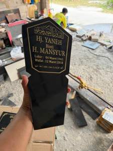 Nisan granit ukir tinggal tancap murah