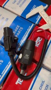 Núm báo lùi huyndai couty huyndai dai 35 tấn theo xe mã 93830-45003