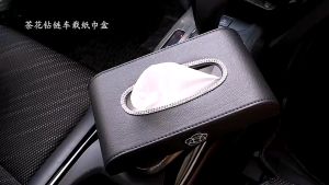 [Giá Rẻ] Hộp Đựng Khăn Giấy Trên Ô Tô Bằng Da Đính Đá Sang Trọng – Hộp Giấy Mix Hoa Trà Sang Trọng Cao Cấp