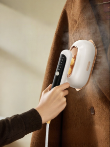 [China Plug Adapter Needed] URINGO | Portable Handheld Steam Iron