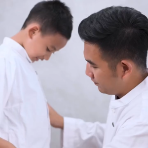 BAJU COUPLE GAMIS JUBAH PRIA AYAH DAN BOYS NIBRAS NGI 08 & NGI KIDS 08 WHITE