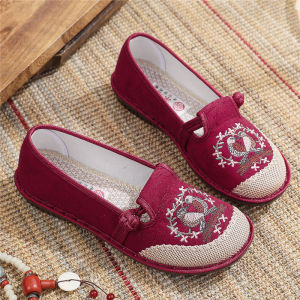 รองเท้าผ้าปักกิ่งปักฤดูใบไม้ผลิสไตล์ใหม่ Hanfu ส้นแบนสบายรองเท้าแม่ลื่นสําหรับใช้ประจําวัน