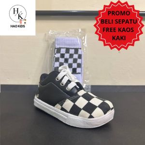 Sepatu sneaker anak laki laki catur hitam putih free kaos kaki